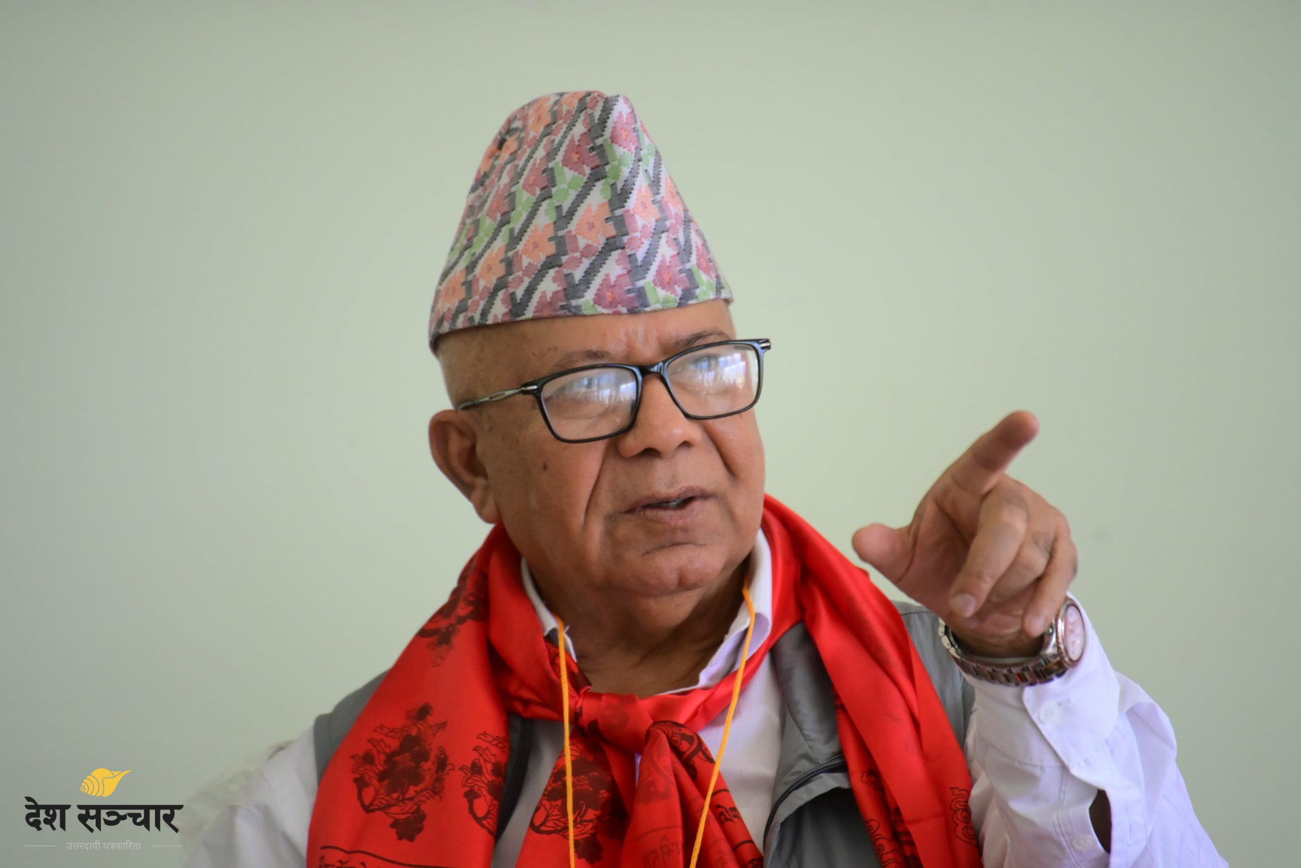 एमालेबाट विद्रोह गर्नुको कुनै औचित्य थिएन भन्नु केपी ओलीकासामु लमपसार पर्नु हो: नेपाल