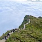 पर्यटक भन्छन्ः ‘मानुङकोटको सुन्दरताले लोभ्यायो’