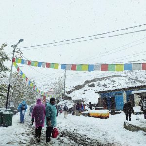 मुस्ताङमा कात्तिकमै हिमपात: कागबेनीदेखि मुक्तिनाथसम्मको यात्रा नगर्न आग्रह
