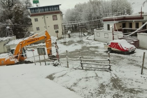 मुस्ताङमा भारी हिमपात, सवारी आवागमनमा समस्या